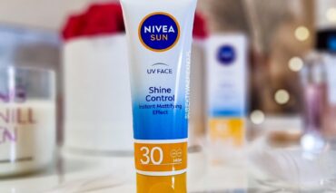 nivea shine control spf 30
